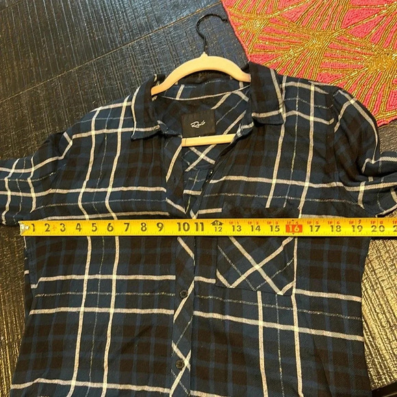 Rails Hunter Metallic Plaid Flannel Button-Down Shirt in blue size small - Picture 11 of 13